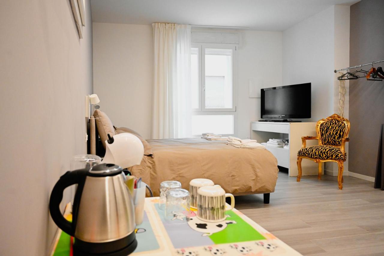 Cozy Studio Downtown Apartment Bassano del Grappa Exterior foto